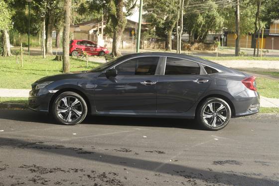 HONDA CIVIC 1.5 16V TURBO GASOLINA TOURING 4P CVT